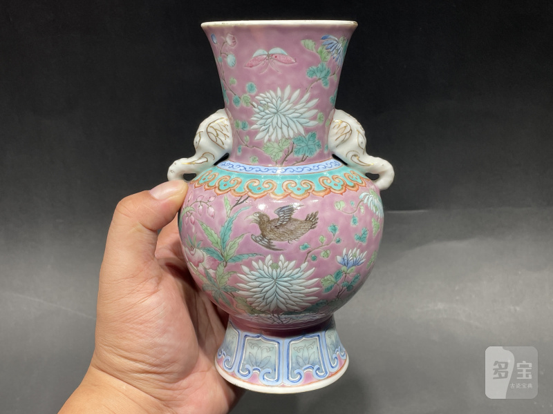 清光绪 宫粉地粉彩花鸟纹象耳尊一对 - 图4